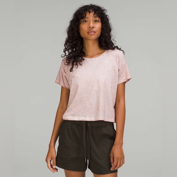 Lululemon Cates Tee Size 6 - Picture 2 of 4